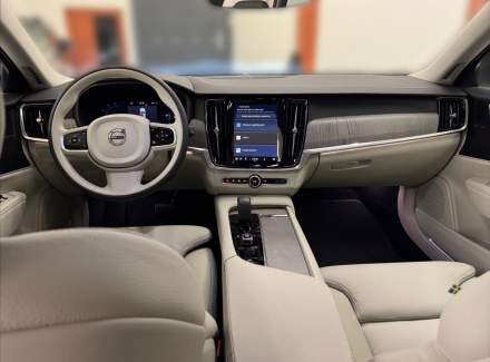 Volvo - V90