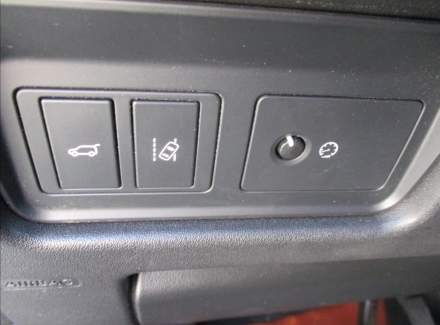 Land Rover - Discovery Sport