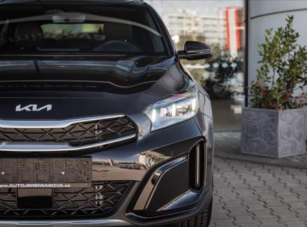 Kia - XCeed