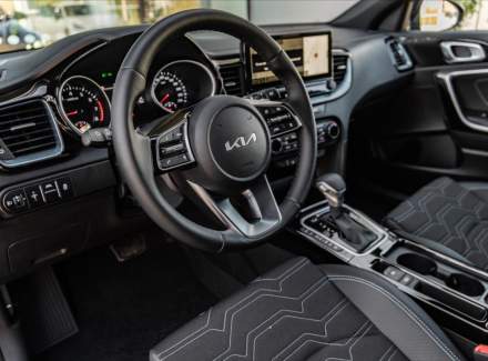 Kia - XCeed