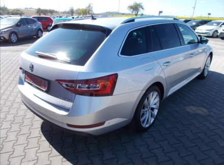 Škoda - Superb