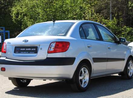 Kia - Rio