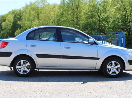 Kia - Rio