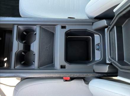 Land Rover - Defender