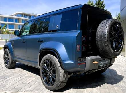 Land Rover - Defender