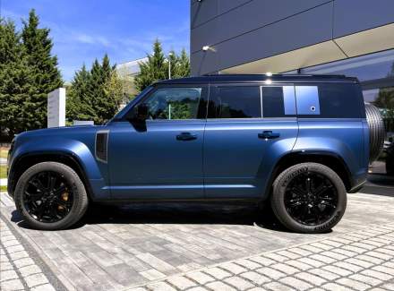 Land Rover - Defender