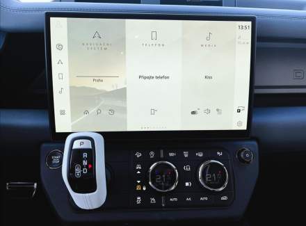 Land Rover - Defender