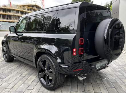 Land Rover - Defender