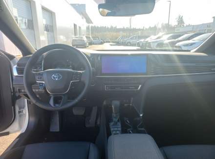 Toyota - Camry