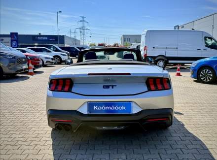 Ford - Mustang