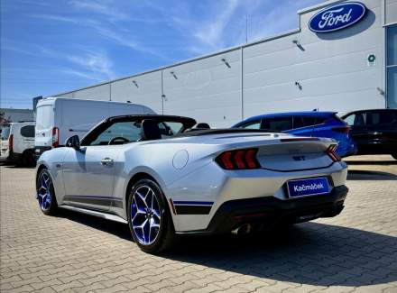 Ford - Mustang