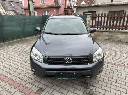 Toyota - RAV 4