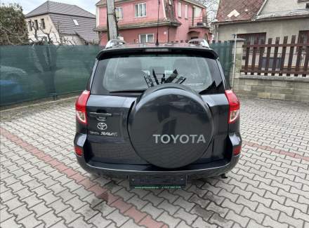 Toyota - RAV 4