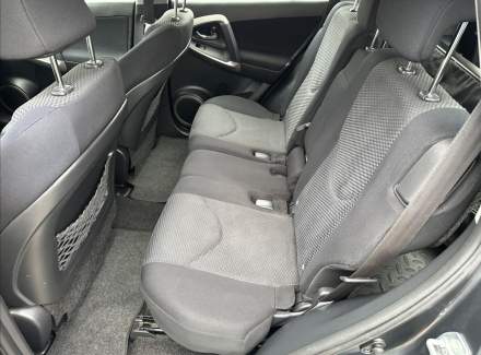 Toyota - RAV 4