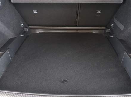 DS Automobiles - DS7 Crossback