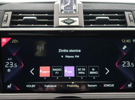 DS Automobiles - DS7 Crossback