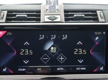 DS Automobiles - DS7 Crossback