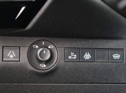 DS Automobiles - DS7 Crossback