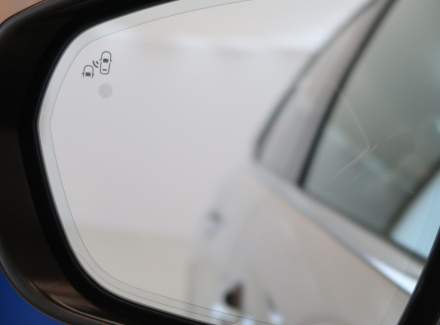 DS Automobiles - DS7 Crossback