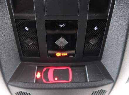 DS Automobiles - DS7 Crossback