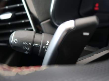 DS Automobiles - DS7 Crossback