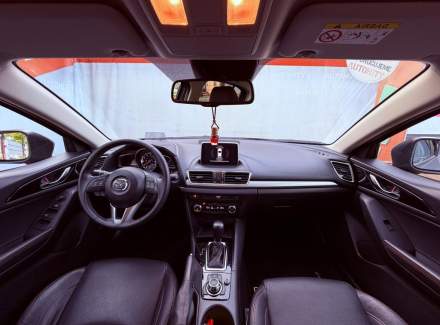 Mazda - 3