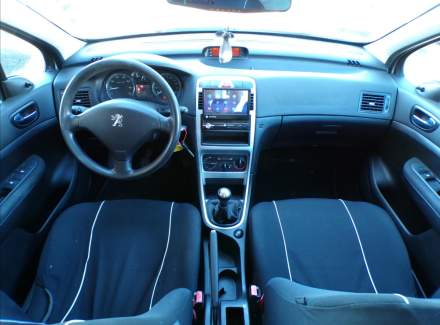 Peugeot - 307
