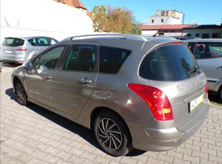 Peugeot - 308