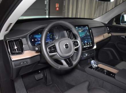 Volvo - XC90