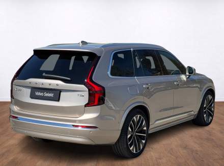 Volvo - XC90