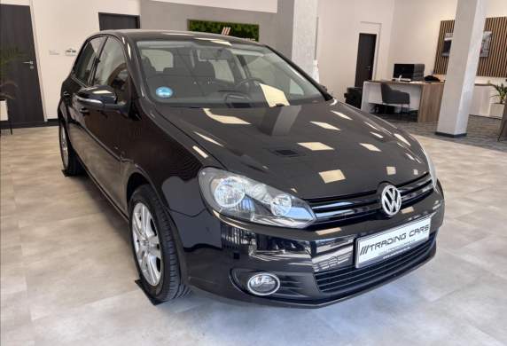 Volkswagen - Golf