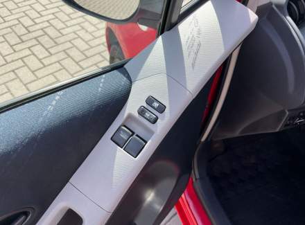Toyota - Yaris