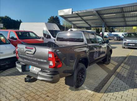 Toyota - Hilux