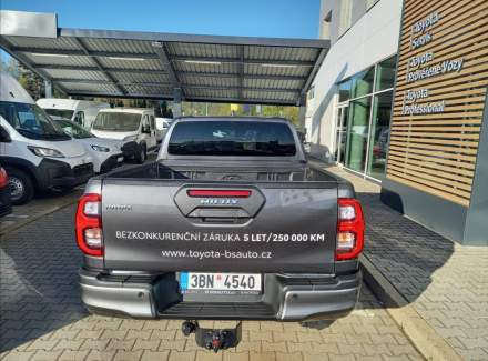 Toyota - Hilux