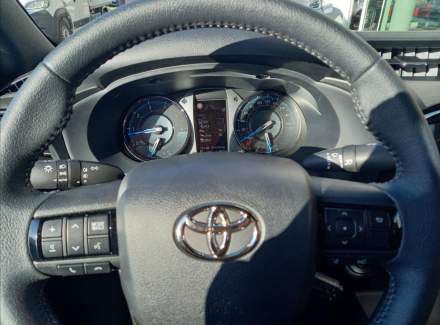 Toyota - Hilux
