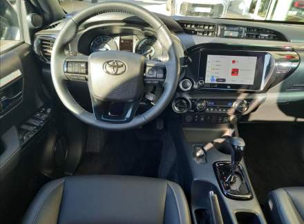 Toyota - Hilux