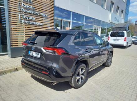 Toyota - RAV 4