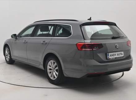 Volkswagen - Passat