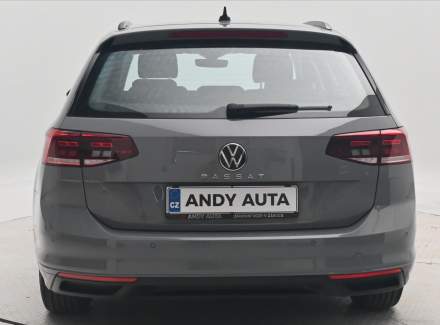 Volkswagen - Passat