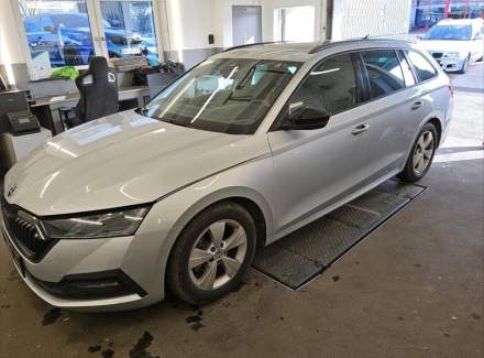 Škoda - Octavia