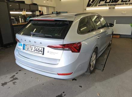 Škoda - Octavia