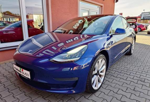 Tesla - Model 3