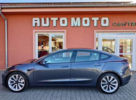 Tesla - Model 3