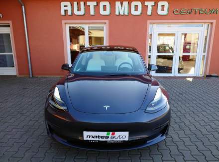 Tesla - Model 3