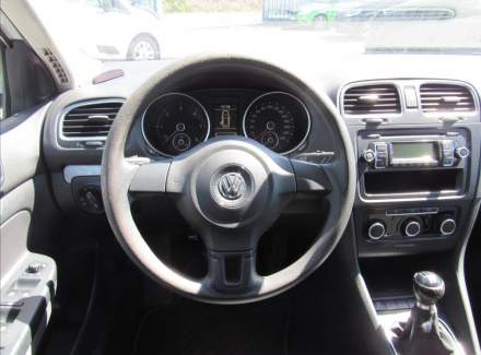 Volkswagen - Golf