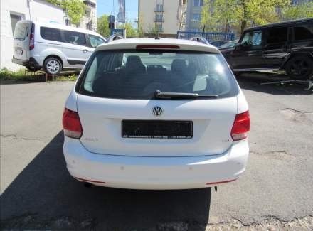 Volkswagen - Golf