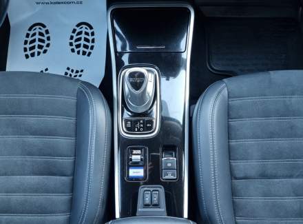 Mitsubishi - Outlander