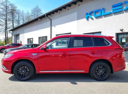 Mitsubishi - Outlander