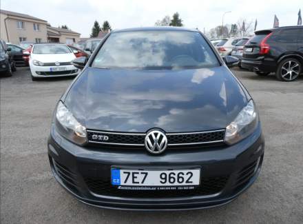 Volkswagen - Golf