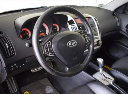 Kia - Cee'd
